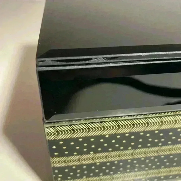 Trina Turk Acrylic Floral Jewelry Box - Picture 13 of 16